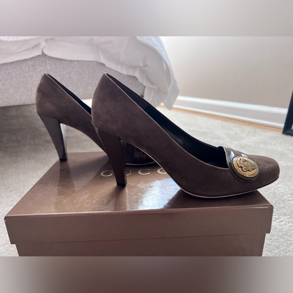 Gucci Husteria Suede & Patent Leather Heels - Picture 6 of 10